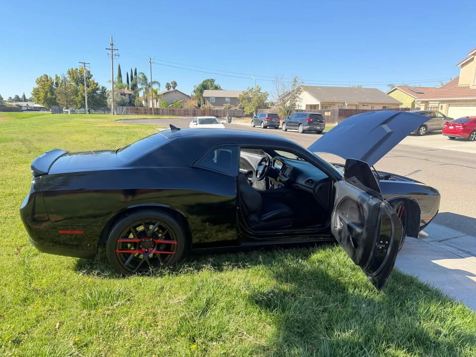 2016 Dodge Challenger SRT8 & 392 3rd Gen - Image 16 of 17