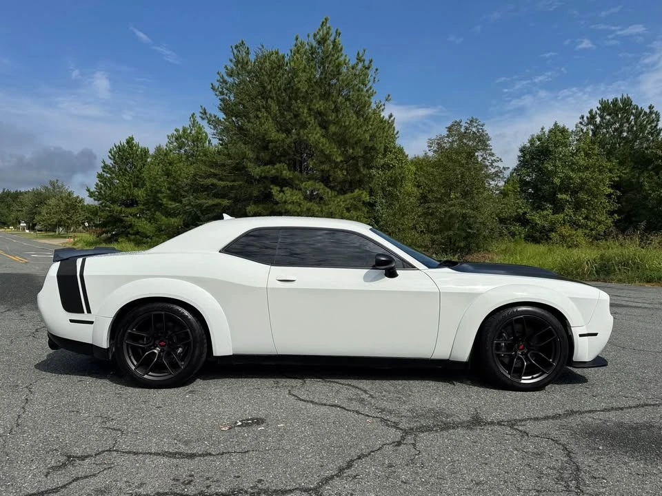 2016 Dodge Challenger SRT8 & 392 3rd Gen - Image 4 of 20