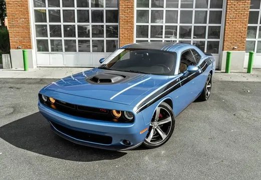 2016 Dodge Challenger R/T Shaker