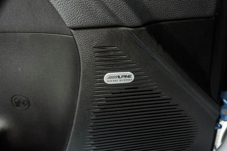 2016 Dodge Challenger 3rd Gen - Image 11 of 18