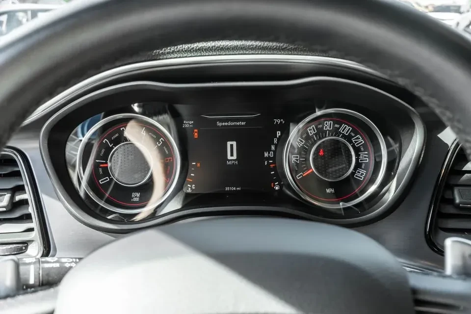 2016 Dodge Challenger 3rd Gen - Image 10 of 18