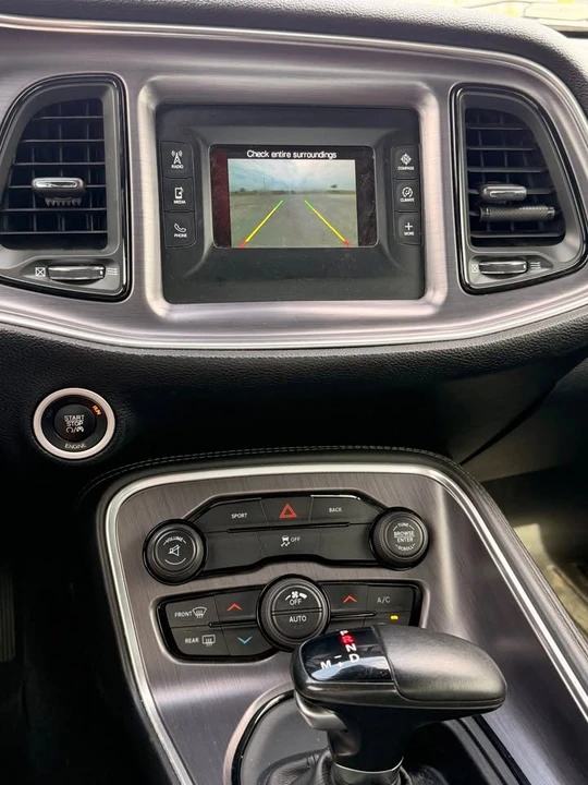 2016 Dodge Challenger 3rd Gen - Image 14 of 15