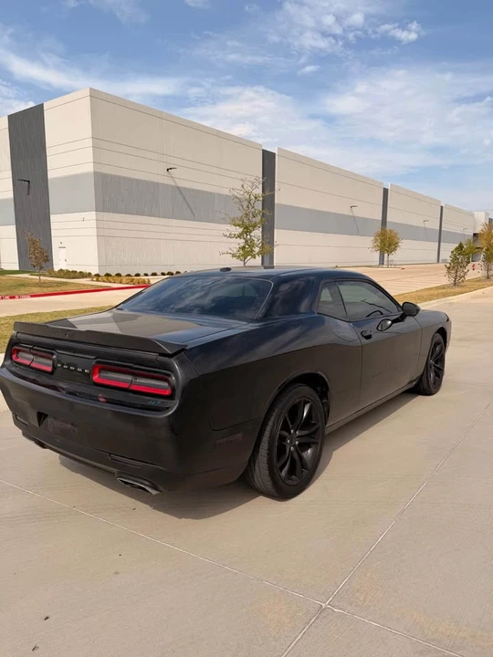 2016 Dodge Challenger 3rd Gen - Image 3 of 15