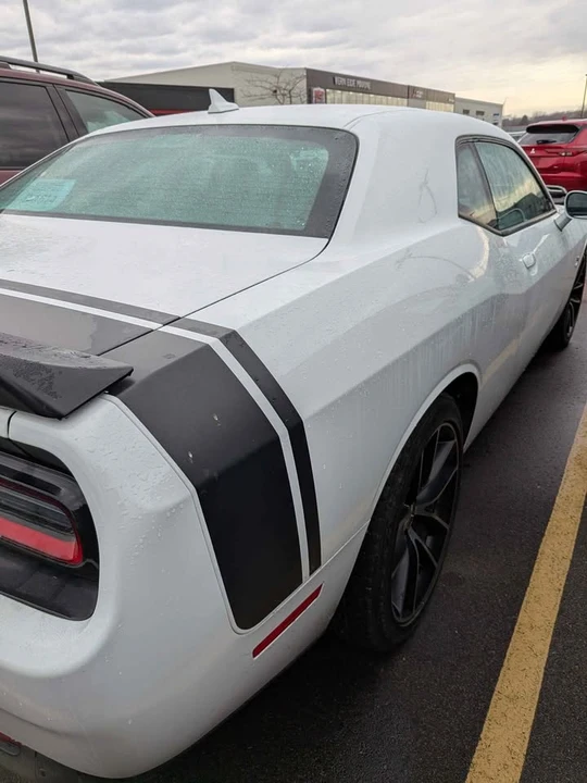 2016 Dodge Challenger 3rd Gen - Image 4 of 7