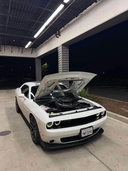 2016 Dodge Challenger 3rd Gen - Image 10 of 20