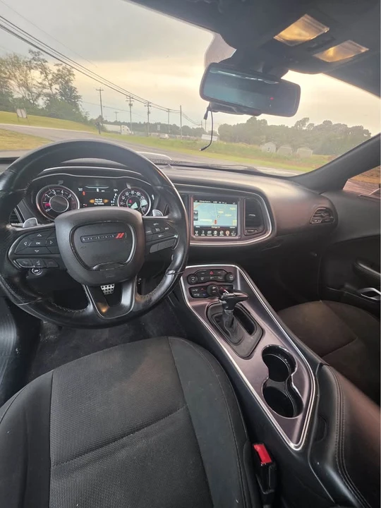 2016 Dodge Challenger 3rd Gen - Image 10 of 11