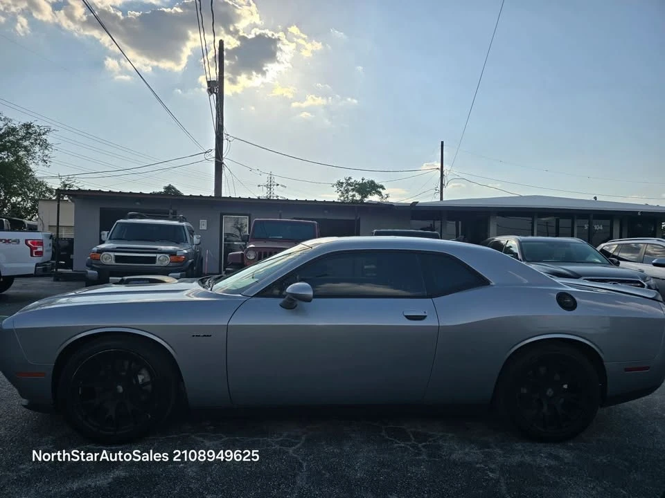 2016 Dodge Challenger 3rd Gen - Image 5 of 19