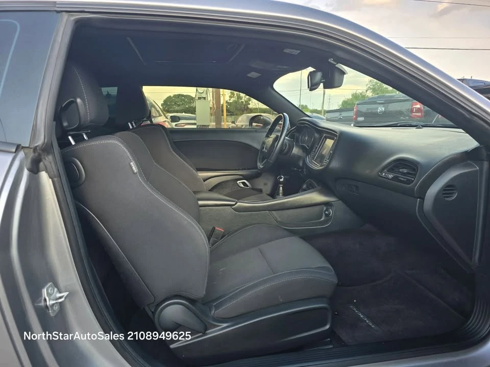 2016 Dodge Challenger 3rd Gen - Image 16 of 19