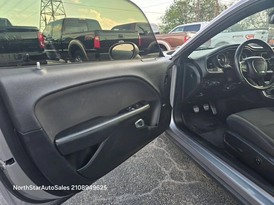 2016 Dodge Challenger 3rd Gen - Image 7 of 19