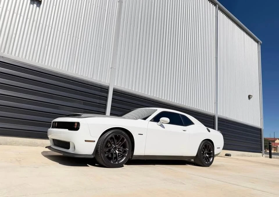 2016 Dodge Challenger 3rd Gen - Image 4 of 14
