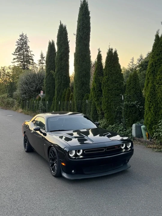 2016 Dodge Challenger 3rd Gen - Image 2 of 8