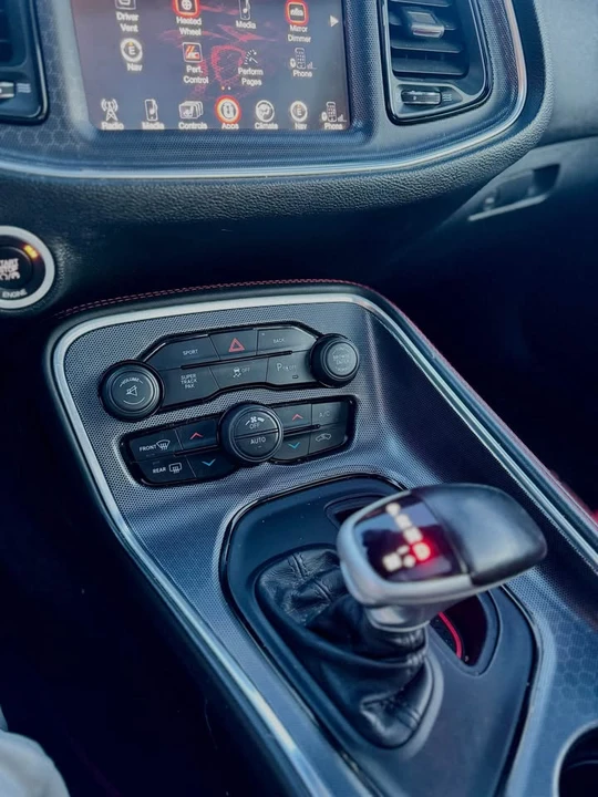 2016 Dodge Challenger SRT8 & 392 3rd Gen - Image 9 of 18