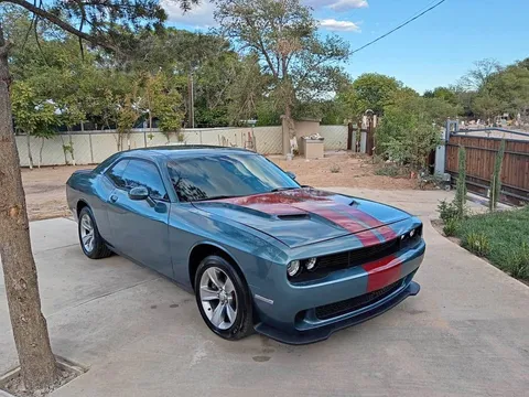 2016 Dodge Challenger SE Coupe 2D