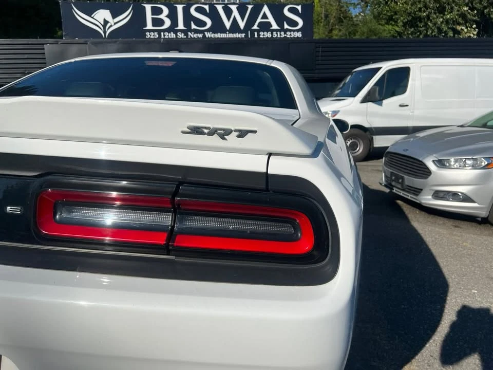 2016 Dodge Challenger SRT Hellcat 3rd Gen - Image 9 of 11