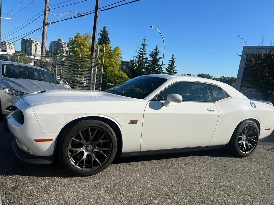 2016 Dodge Challenger SRT Hellcat 3rd Gen - Image 5 of 11