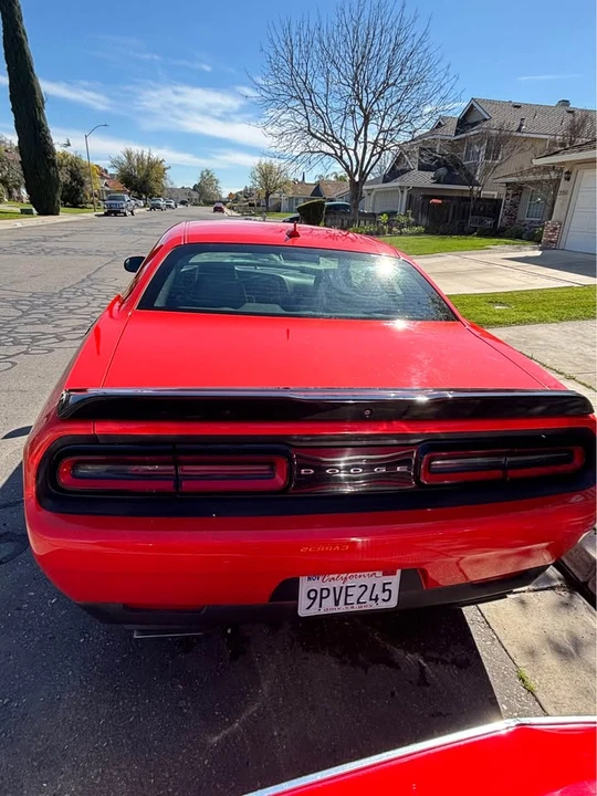 2016 Dodge Challenger SRT8 & 392 3rd Gen - Image 4 of 12
