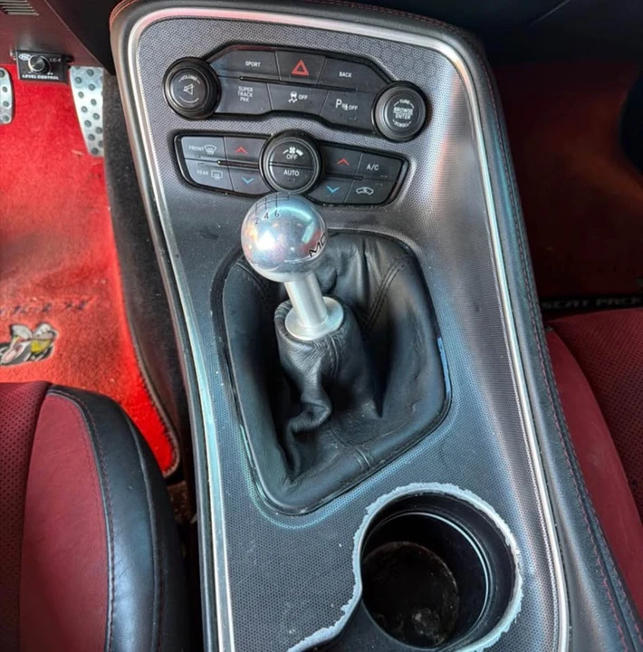 2016 Dodge Challenger SRT8 & 392 3rd Gen - Image 4 of 8