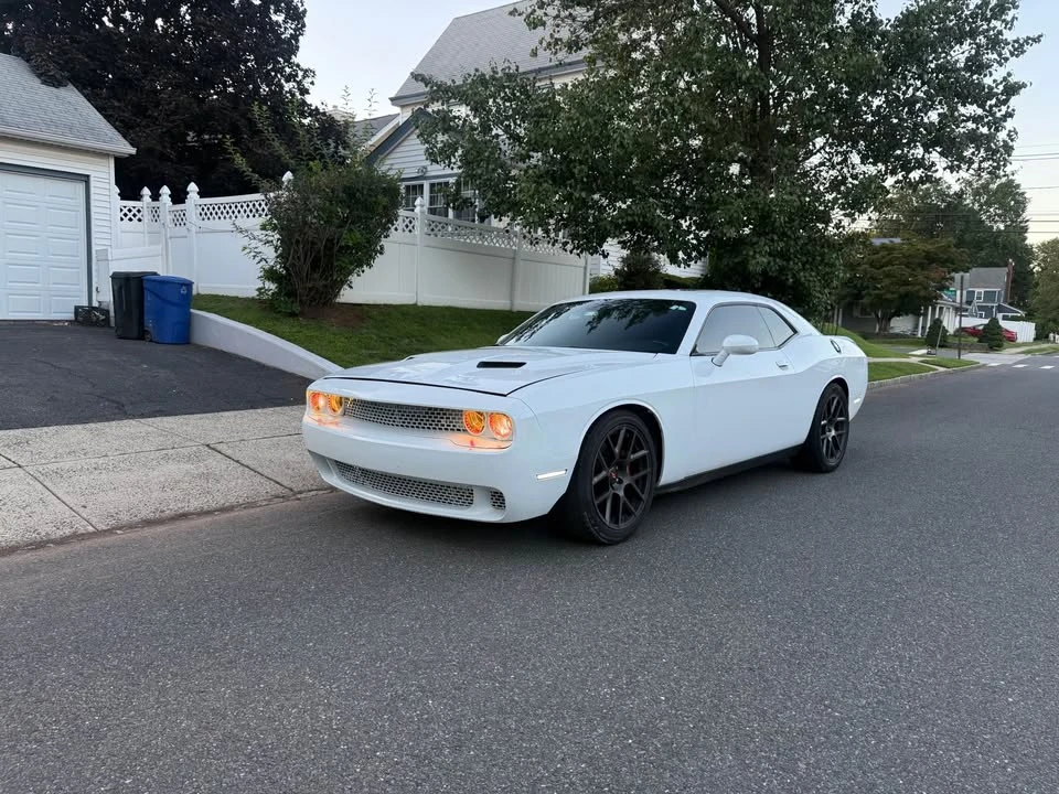 2016 Dodge Challenger SRT8 & 392 3rd Gen - Image 3 of 4
