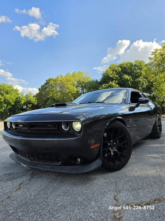 2016 Dodge Challenger SRT8 & 392 3rd Gen - Image 3 of 12