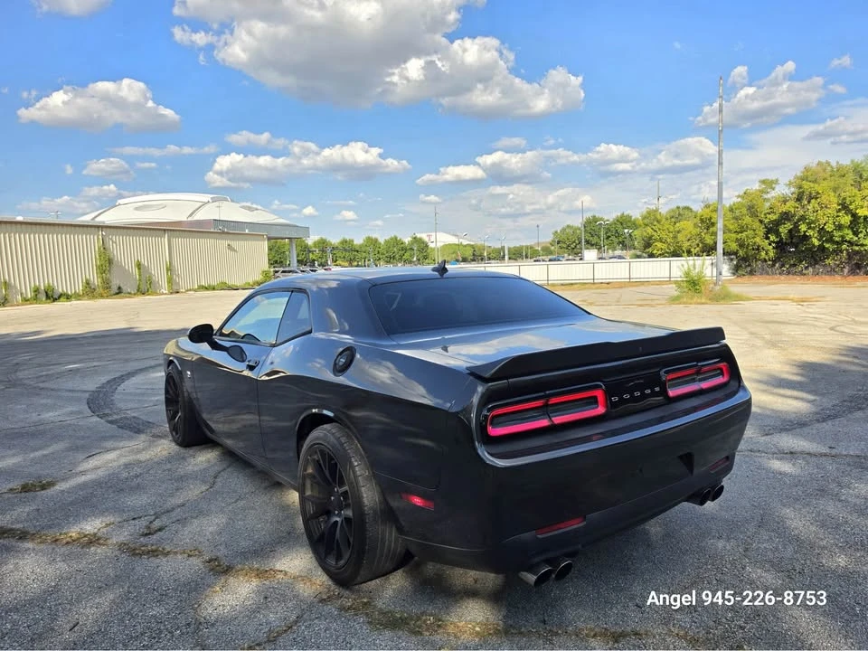 2016 Dodge Challenger SRT8 & 392 3rd Gen - Image 10 of 12