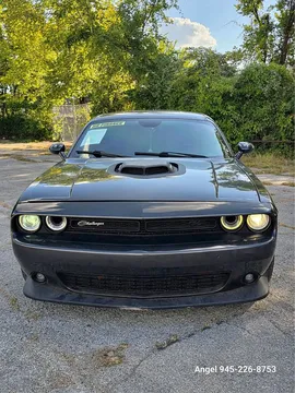 2016 Dodge Challenger SRT 392 Coupe 2D