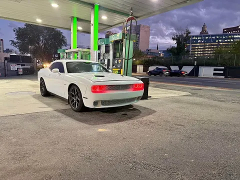 2016 Dodge Challenger SRT 392 Coupe 2D