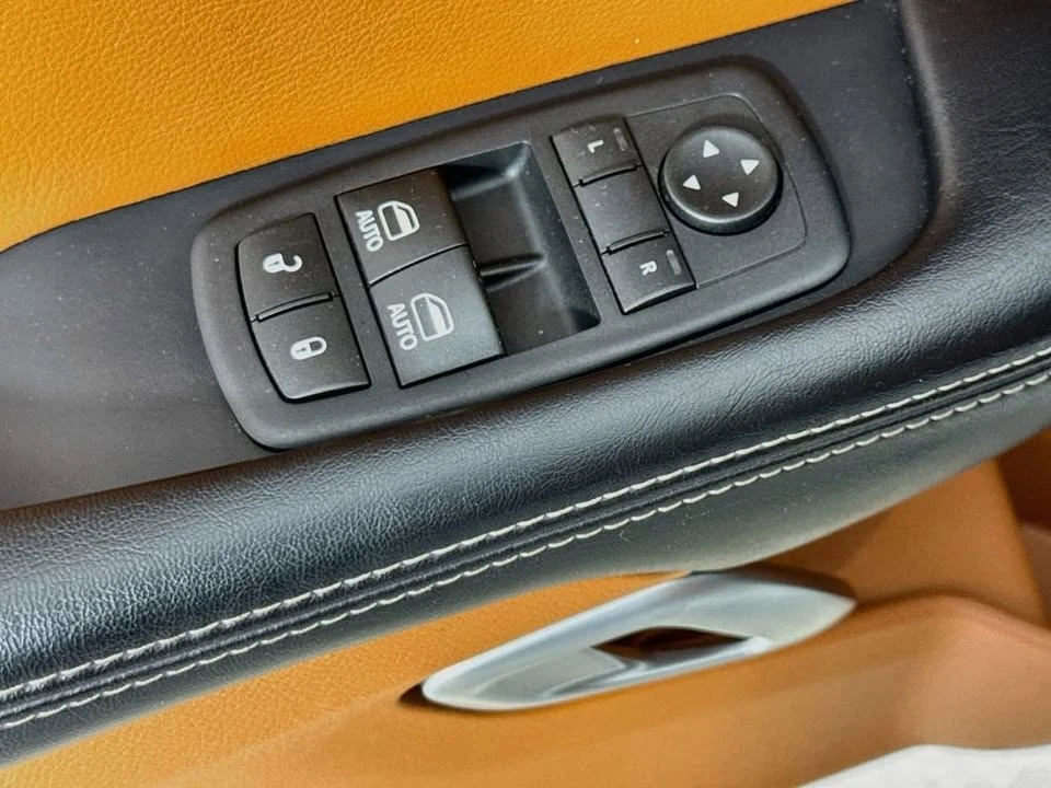 2016 Dodge Challenger SRT8 & 392 3rd Gen - Image 19 of 20