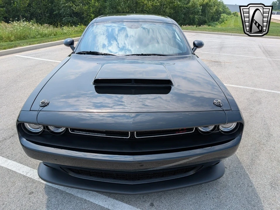 2016 Dodge Challenger SRT8 & 392 3rd Gen - Image 11 of 12