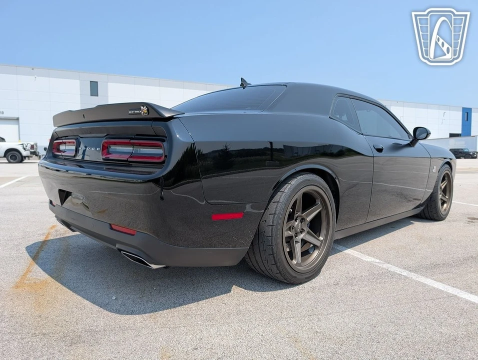 2016 Dodge Challenger SRT8 & 392 3rd Gen - Image 16 of 21