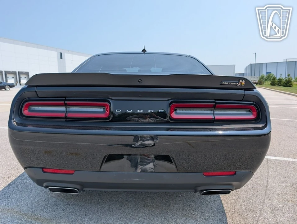 2016 Dodge Challenger SRT8 & 392 3rd Gen - Image 13 of 21