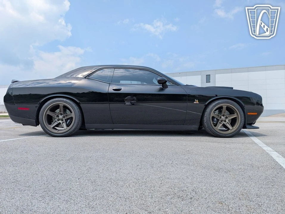 2016 Dodge Challenger SRT8 & 392 3rd Gen - Image 20 of 21