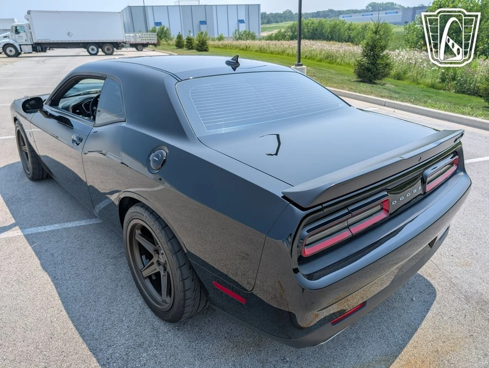 2016 Dodge Challenger SRT8 & 392 3rd Gen - Image 9 of 21