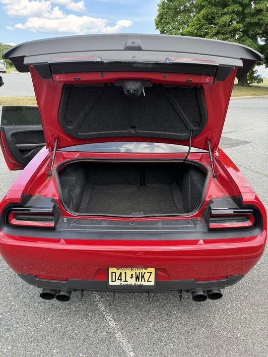 2016 Dodge Challenger SRT Hellcat 3rd Gen - Image 13 of 24