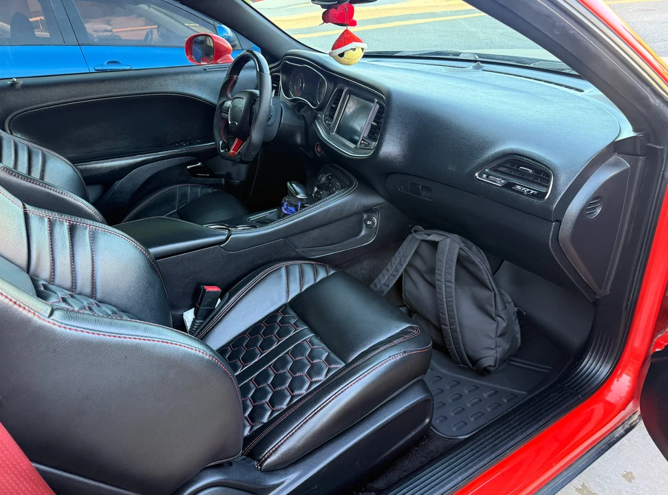 2016 Dodge Challenger SRT Hellcat 3rd Gen - Image 9 of 20