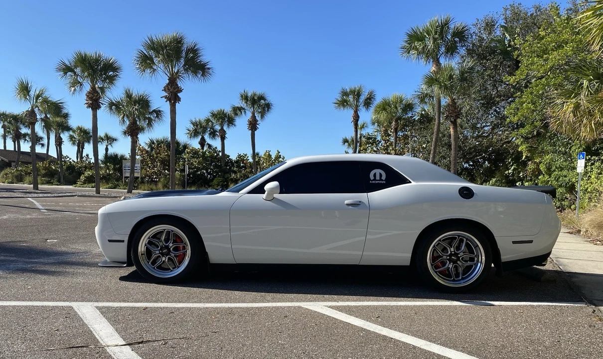2016 Dodge Challenger SRT Hellcat 3rd Gen - Image 10 of 15