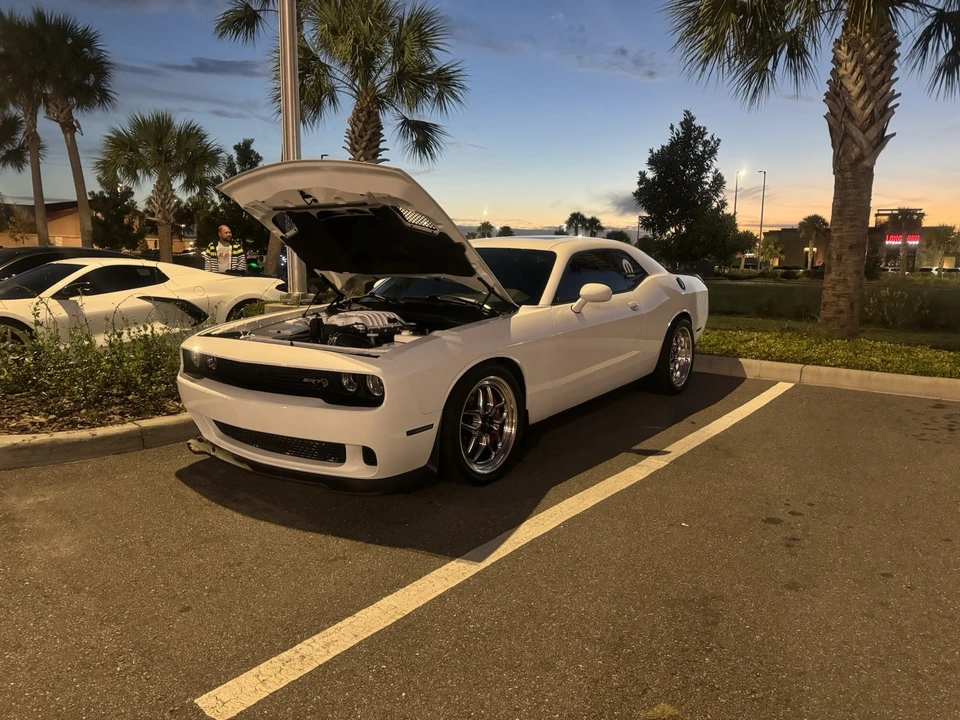 2016 Dodge Challenger SRT Hellcat 3rd Gen - Image 2 of 15