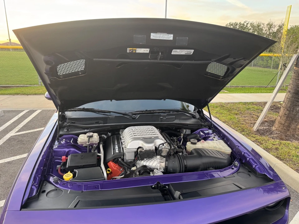 2016 Dodge Challenger SRT Hellcat 3rd Gen - Image 20 of 21