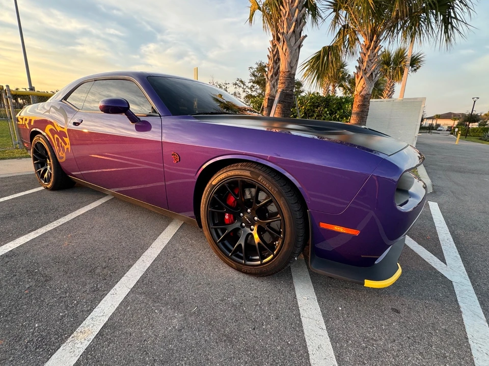 2016 Dodge Challenger SRT Hellcat 3rd Gen - Image 9 of 21