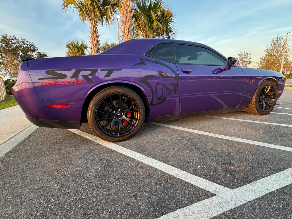 2016 Dodge Challenger SRT Hellcat 3rd Gen - Image 10 of 21