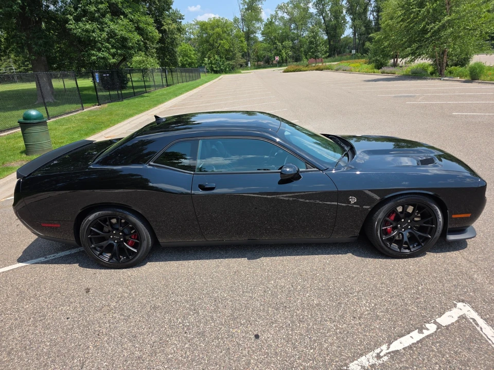 2016 Dodge Challenger SRT Hellcat 3rd Gen - Image 30 of 31