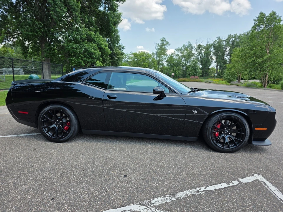 2016 Dodge Challenger SRT Hellcat 3rd Gen - Image 4 of 31
