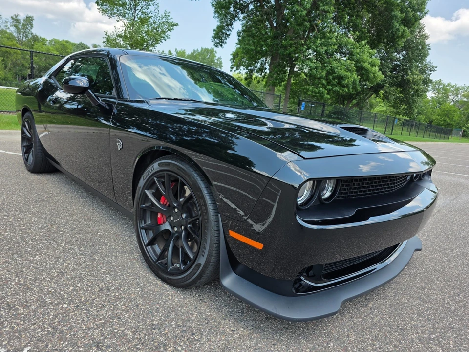 2016 Dodge Challenger SRT Hellcat 3rd Gen - Image 3 of 31