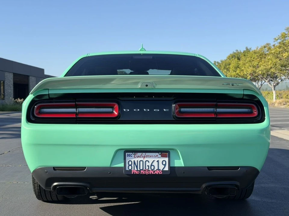 2016 Dodge Challenger SRT Hellcat 3rd Gen - Image 10 of 31