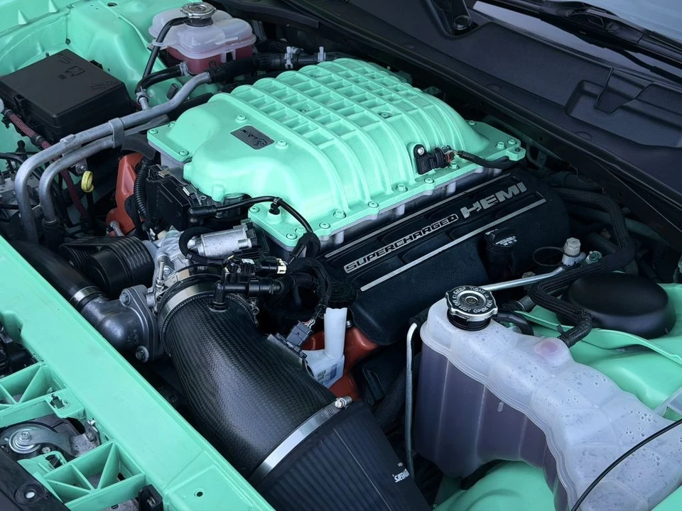 2016 Dodge Challenger SRT Hellcat 3rd Gen - Image 28 of 31