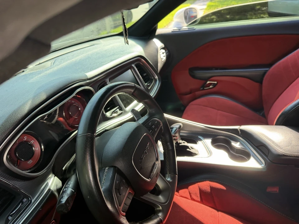 2016 Dodge Challenger SRT Hellcat 3rd Gen - Image 9 of 13