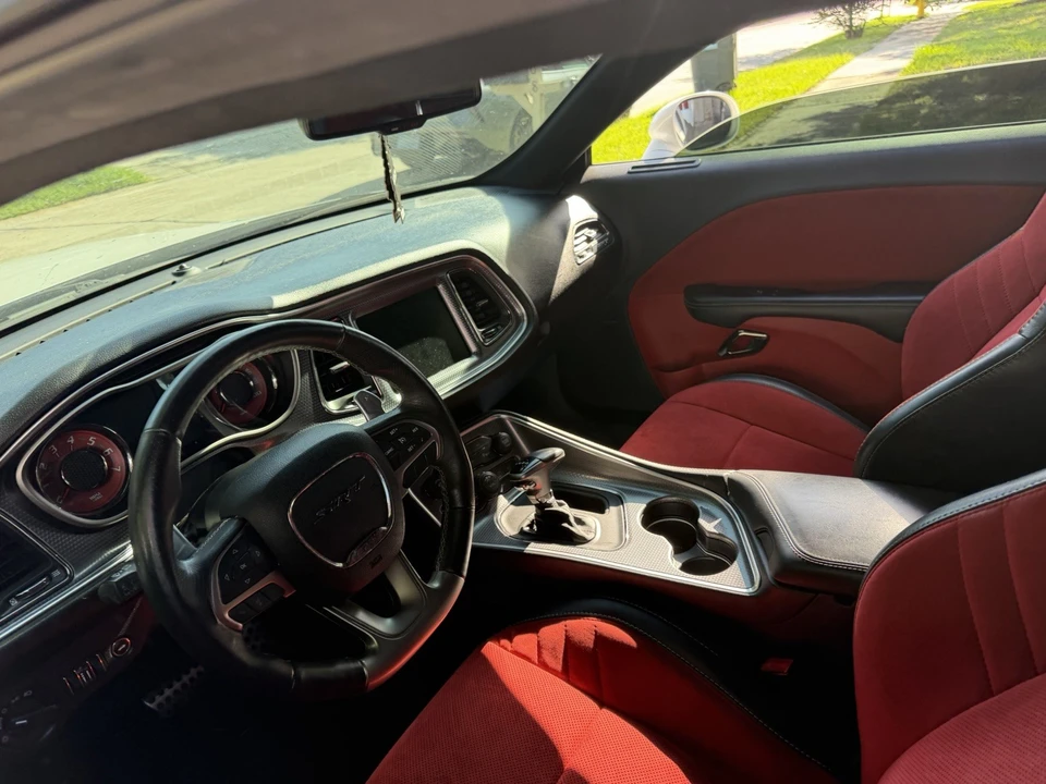 2016 Dodge Challenger SRT Hellcat 3rd Gen - Image 5 of 13