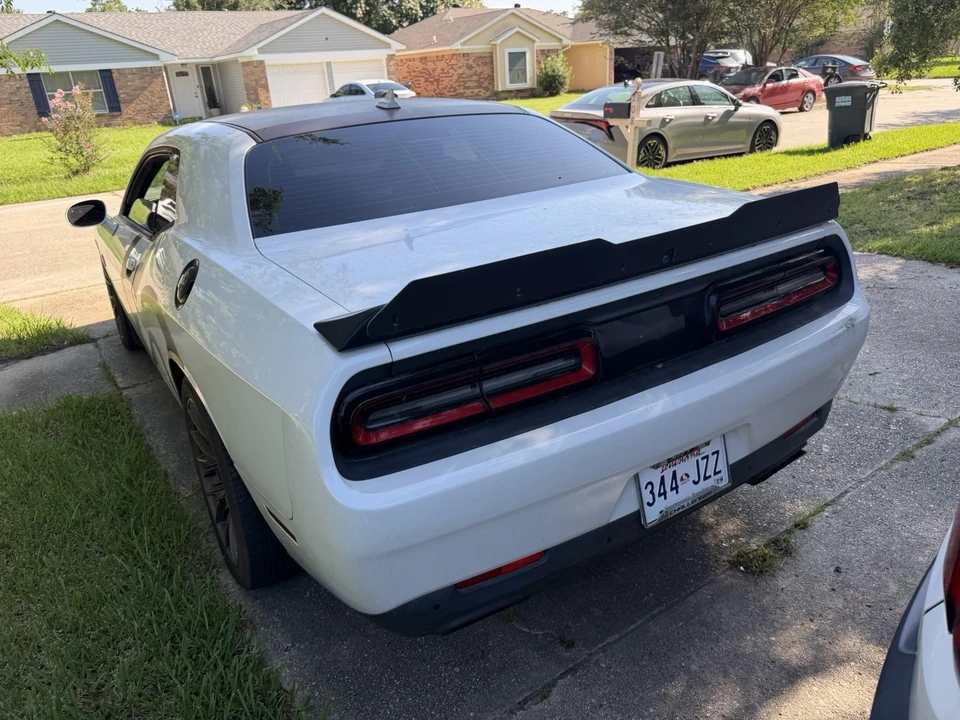 2016 Dodge Challenger SRT Hellcat 3rd Gen - Image 2 of 13