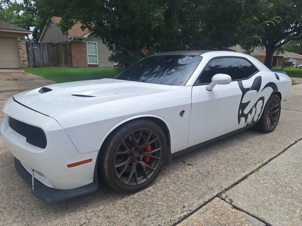 2016 Dodge Challenger SRT Hellcat 3rd Gen - Image 11 of 13