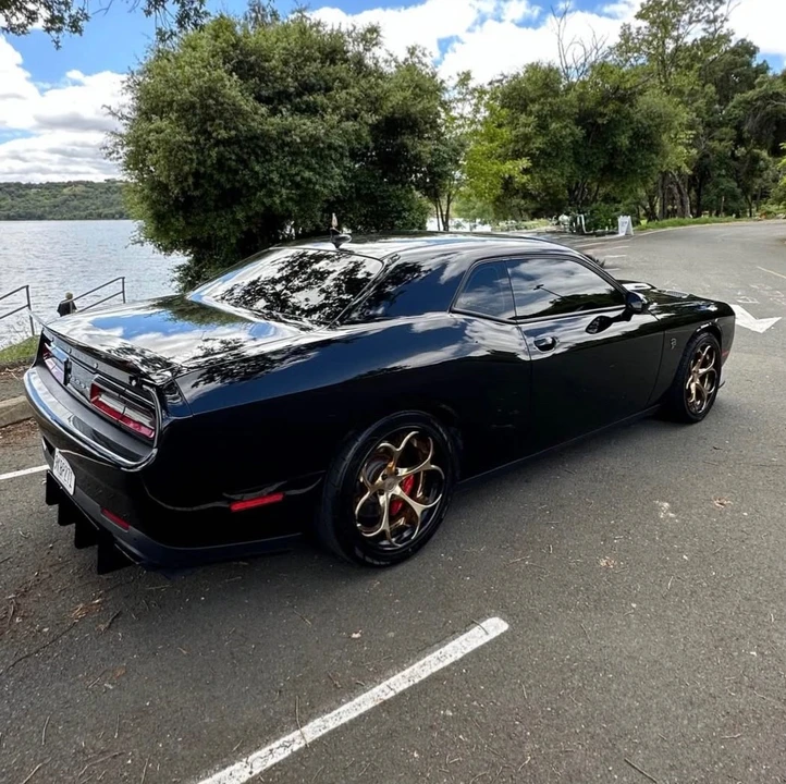 2016 Dodge Challenger SRT Hellcat 3rd Gen - Image 4 of 12