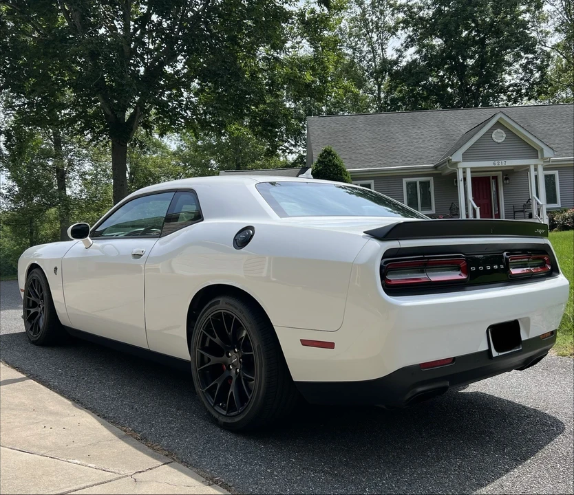 2016 Dodge Challenger SRT Hellcat 3rd Gen - Image 5 of 20